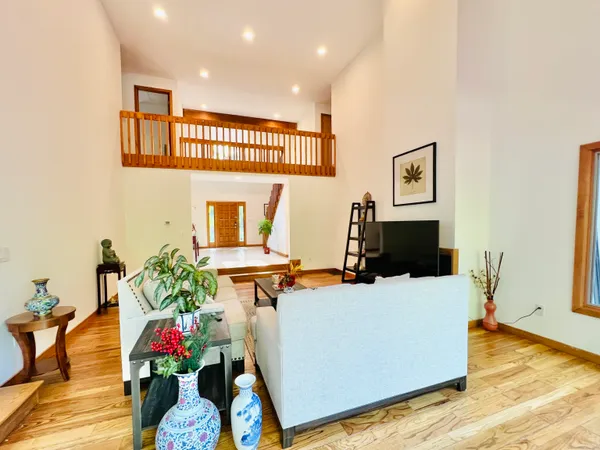 $5,850 | 314 Erskine Road, Stamford, CT 06903