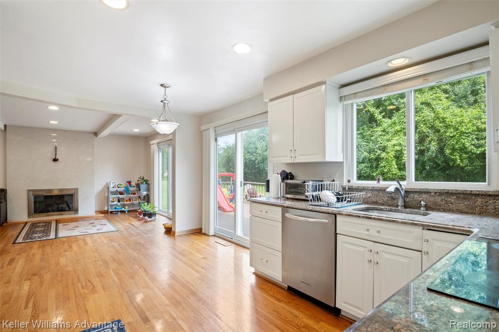 5016 Patrick Road West Bloomfield, MI 48322 - Photo 13 of 71 Gallery Image 13