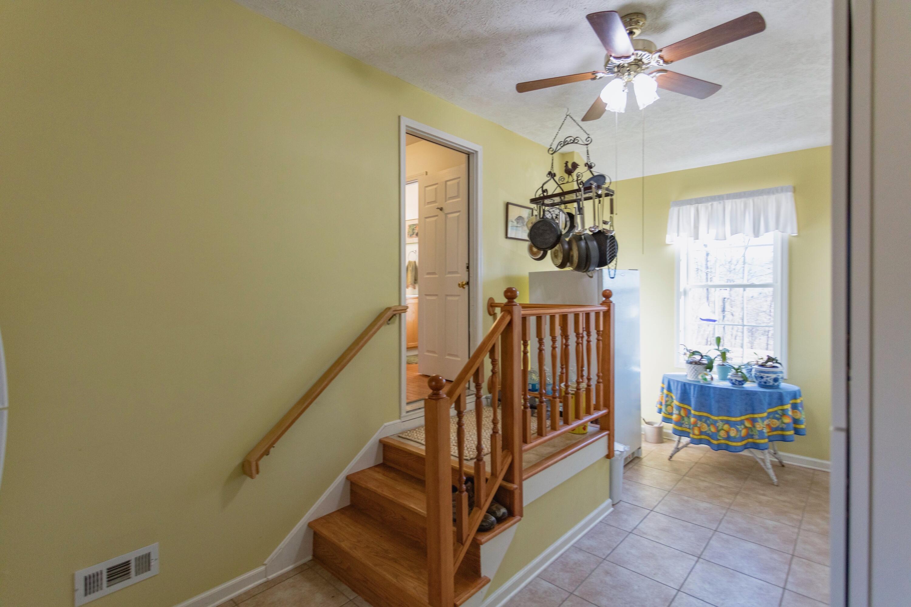 260 Round Hill Road Lexington, VA 24450 - Photo 37 of 71 37