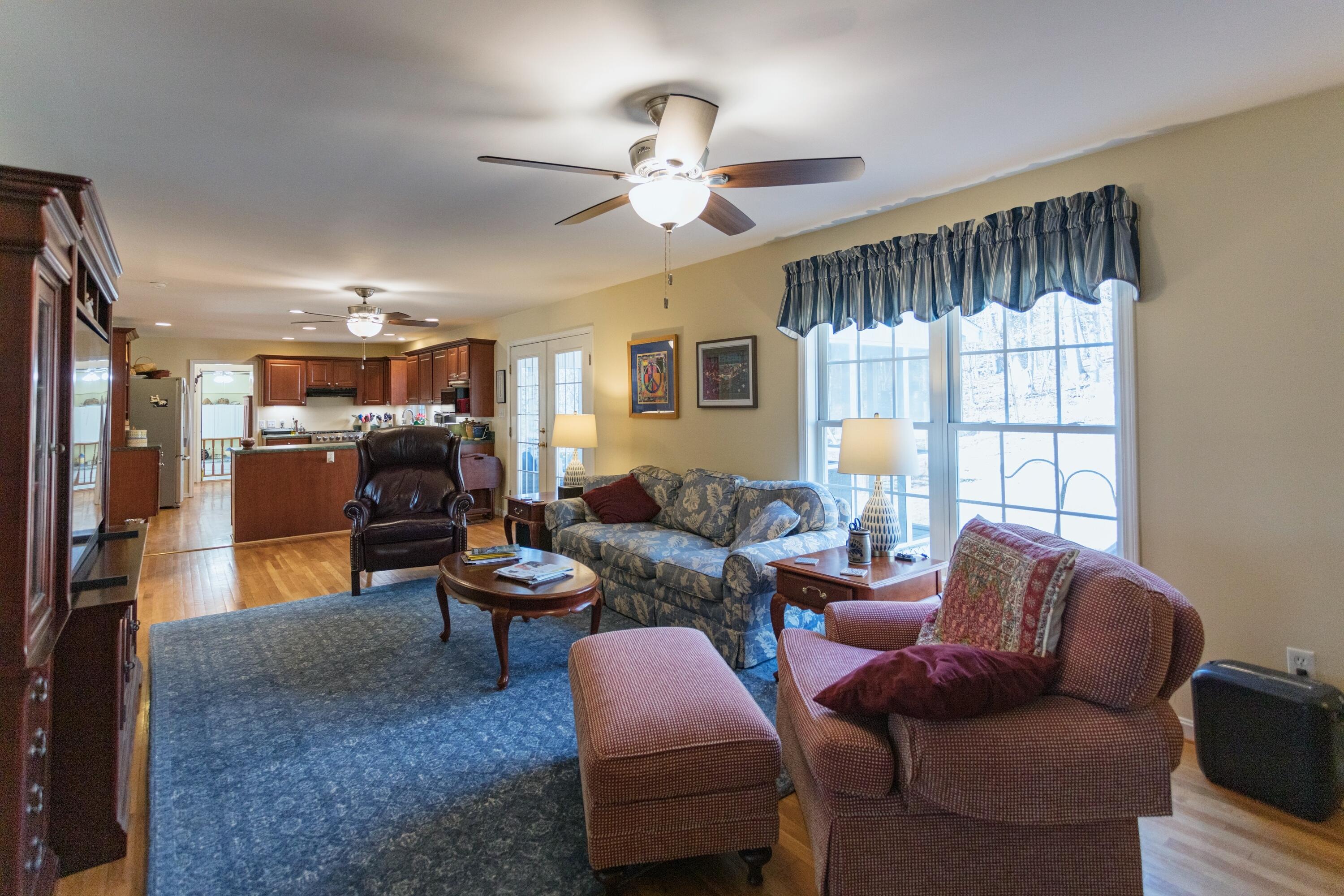 260 Round Hill Road Lexington, VA 24450 - Photo 8 of 71 08