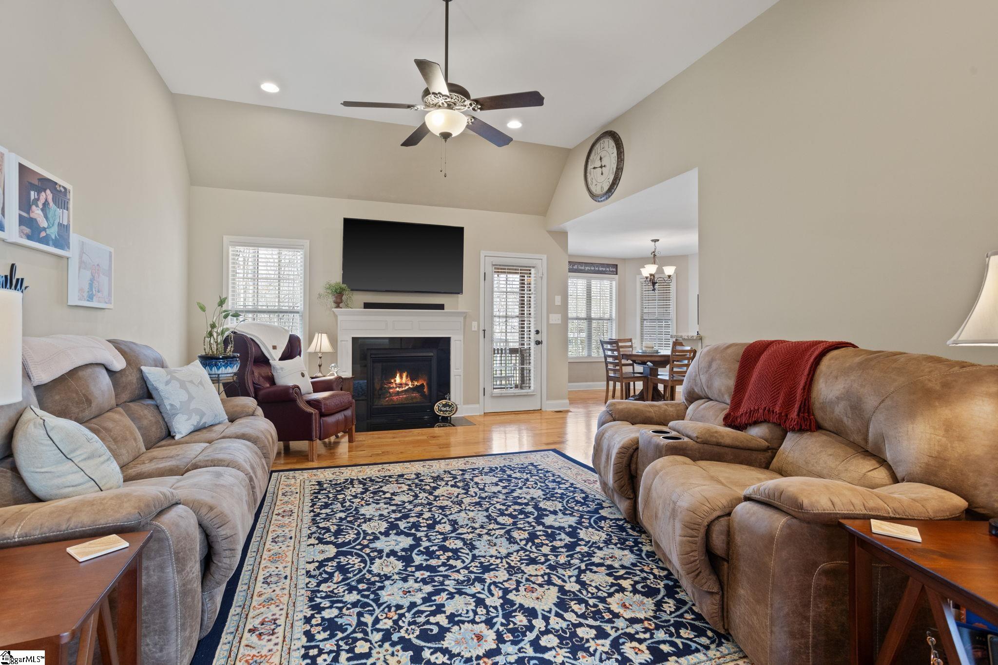 440 Risen Star Drive Boiling Springs, SC 29316 - Photo 4 of 32 Gallery Image 4