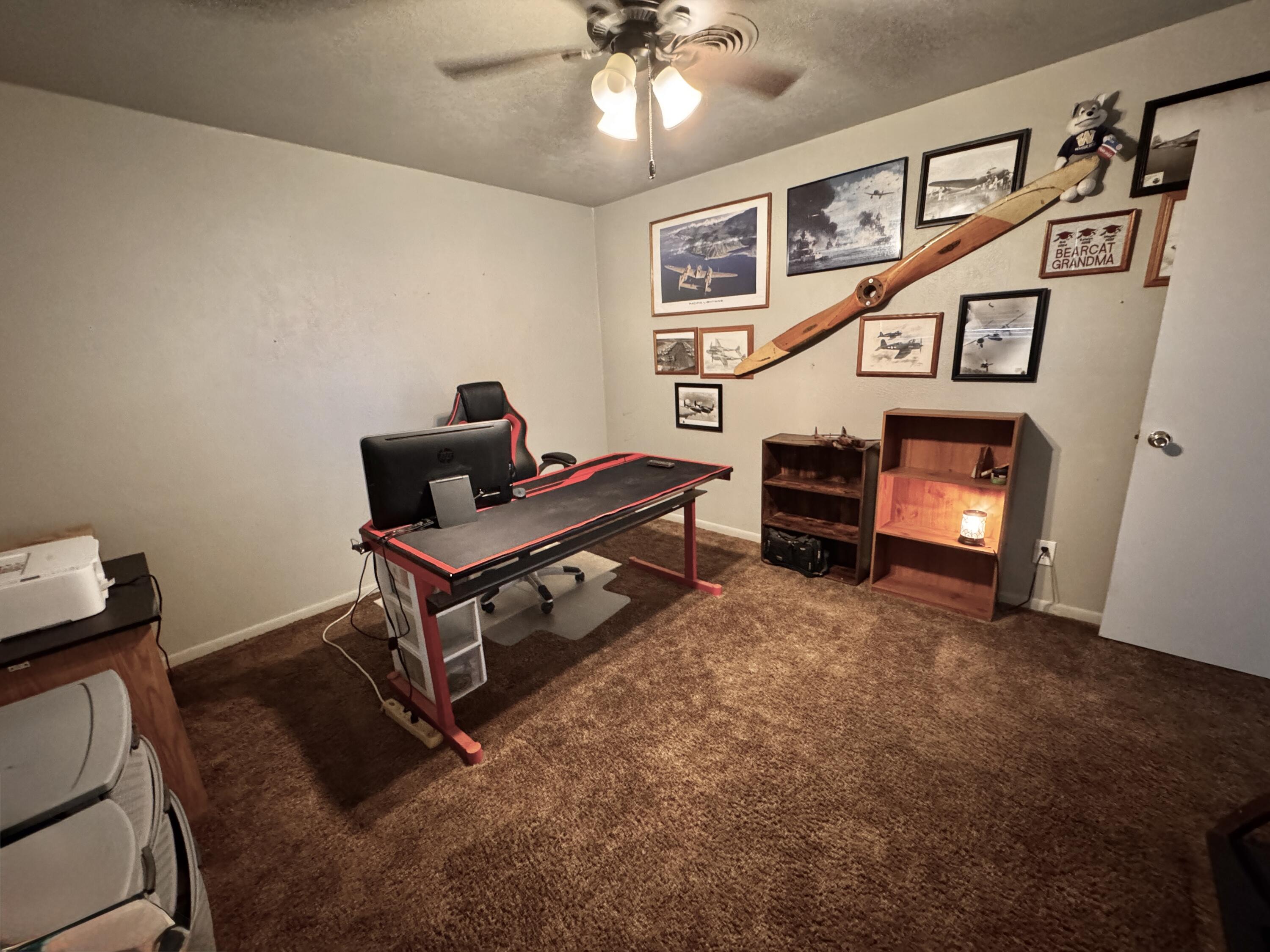 1720 Canyon Plainview, TX 79072 - Photo 27 of 49 a living room with furniture