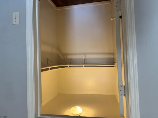 $2,700 | 39 Hedden Terrace, Newark, NJ 07108