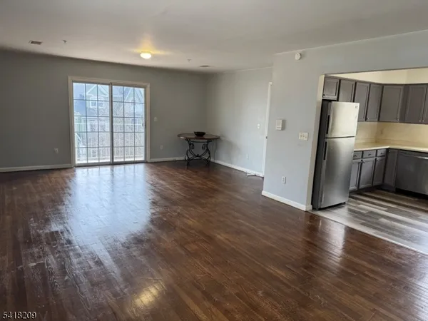 $2,700 | 39 Hedden Terrace, Newark, NJ 07108