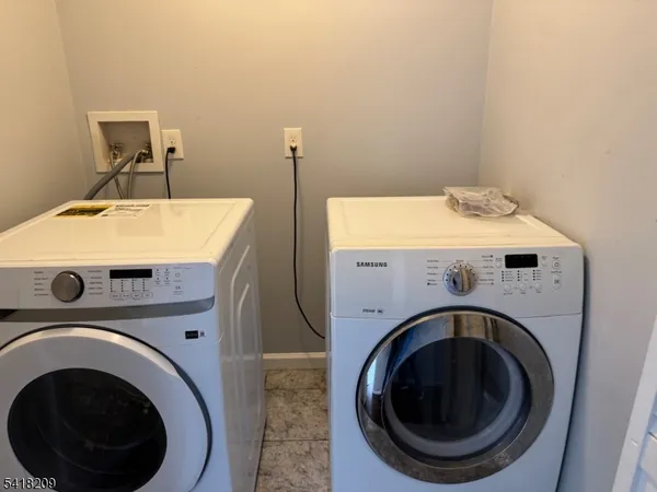 $2,700 | 39 Hedden Terrace, Newark, NJ 07108