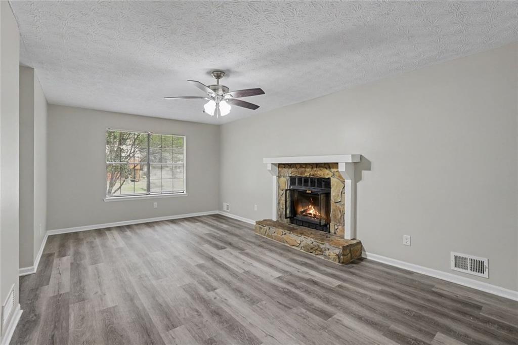 5322 Walker Road Stone Mountain, GA 30088 - Photo 3 of 16 Gallery Image 3