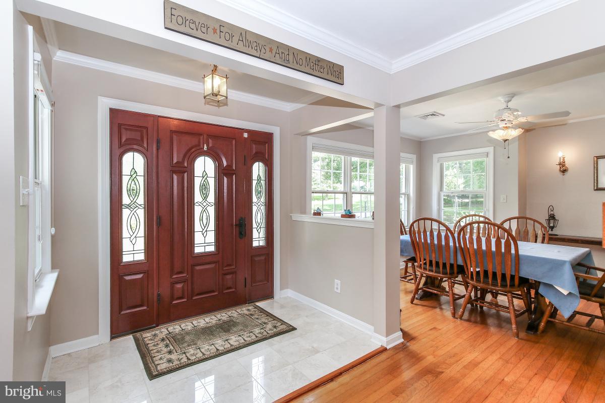 801 Midland Road Silver Spring, MD 20904 - Photo 3 of 30 Interior (General)