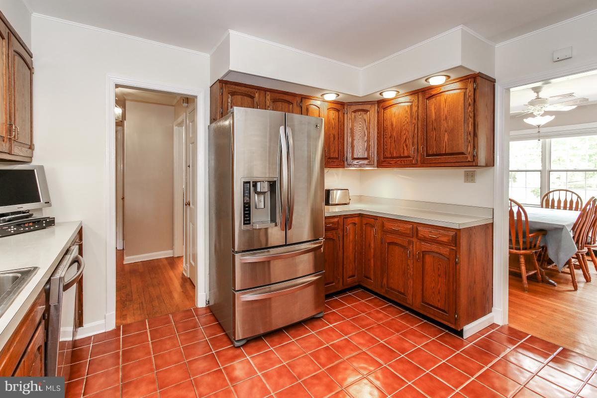 801 Midland Road Silver Spring, MD 20904 - Photo 9 of 30 Kitchen