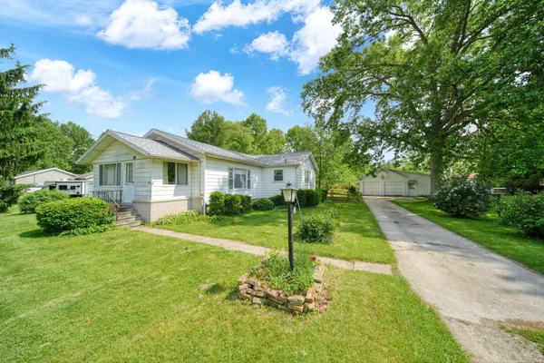 $199,500 | 225 Center Court, Napoleon, MI 49261