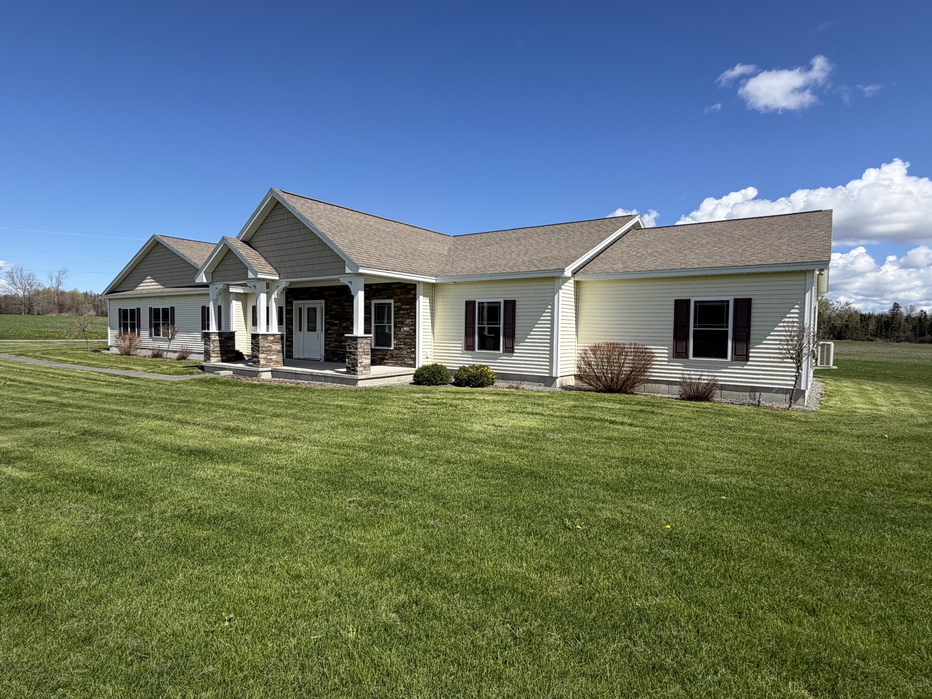 207 Corinth Road Hudson, ME 04449 - Photo 4 of 48 4