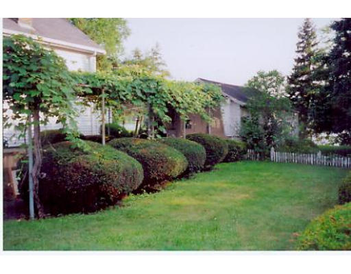 40 Nipmuc Road Framingham, MA 01702 - Photo 3 of 6 Gallery Image 3