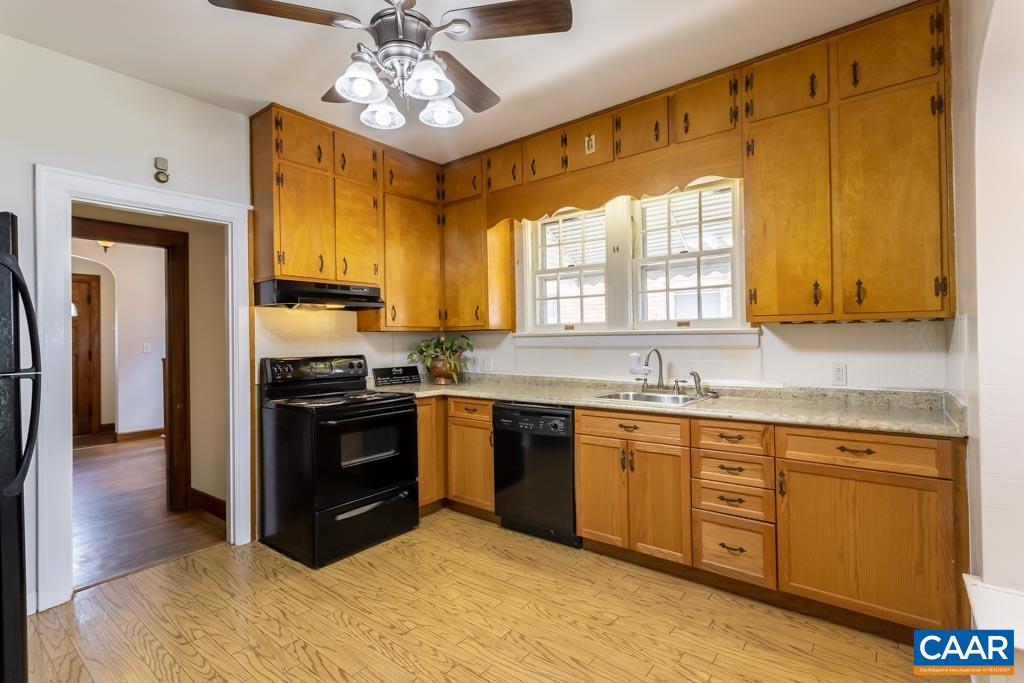 115 Crompton Road Waynesboro, VA 22980 - Photo 16 of 55 Gallery Image 16