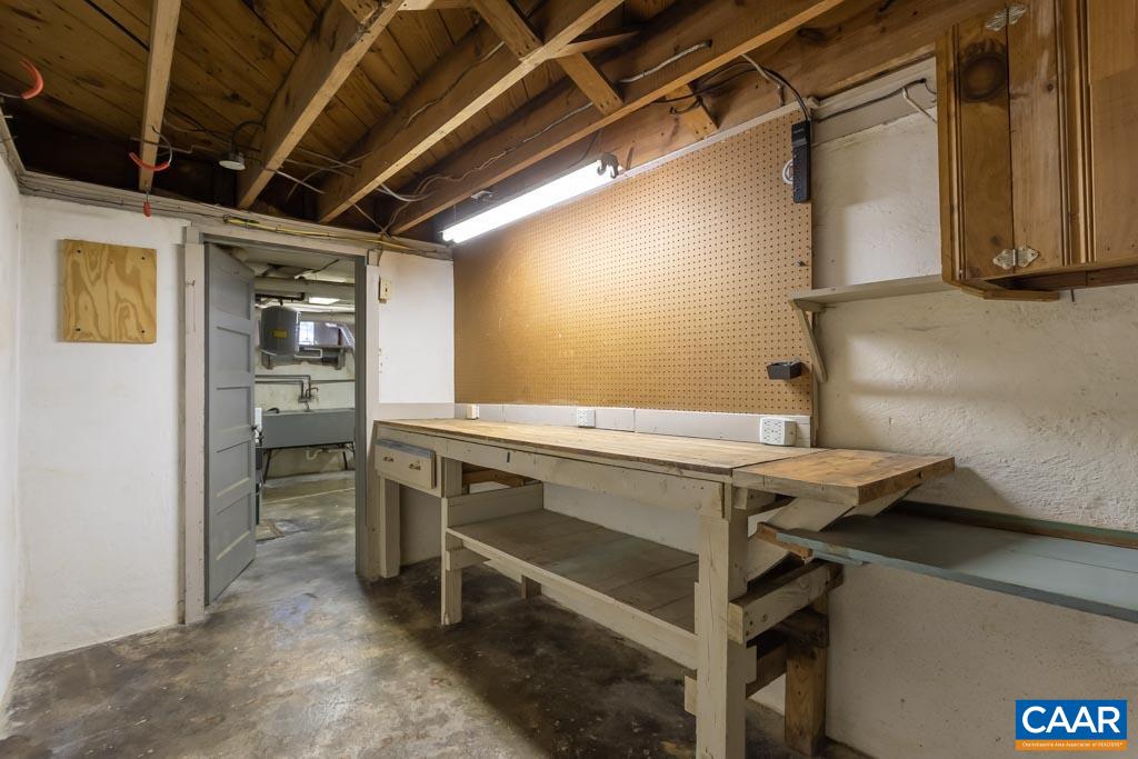 115 Crompton Road Waynesboro, VA 22980 - Photo 37 of 55 Gallery Image 37