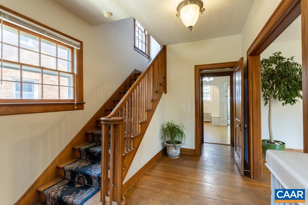 115 Crompton Road Waynesboro, VA 22980 - Photo 9 of 55 Gallery Image 9