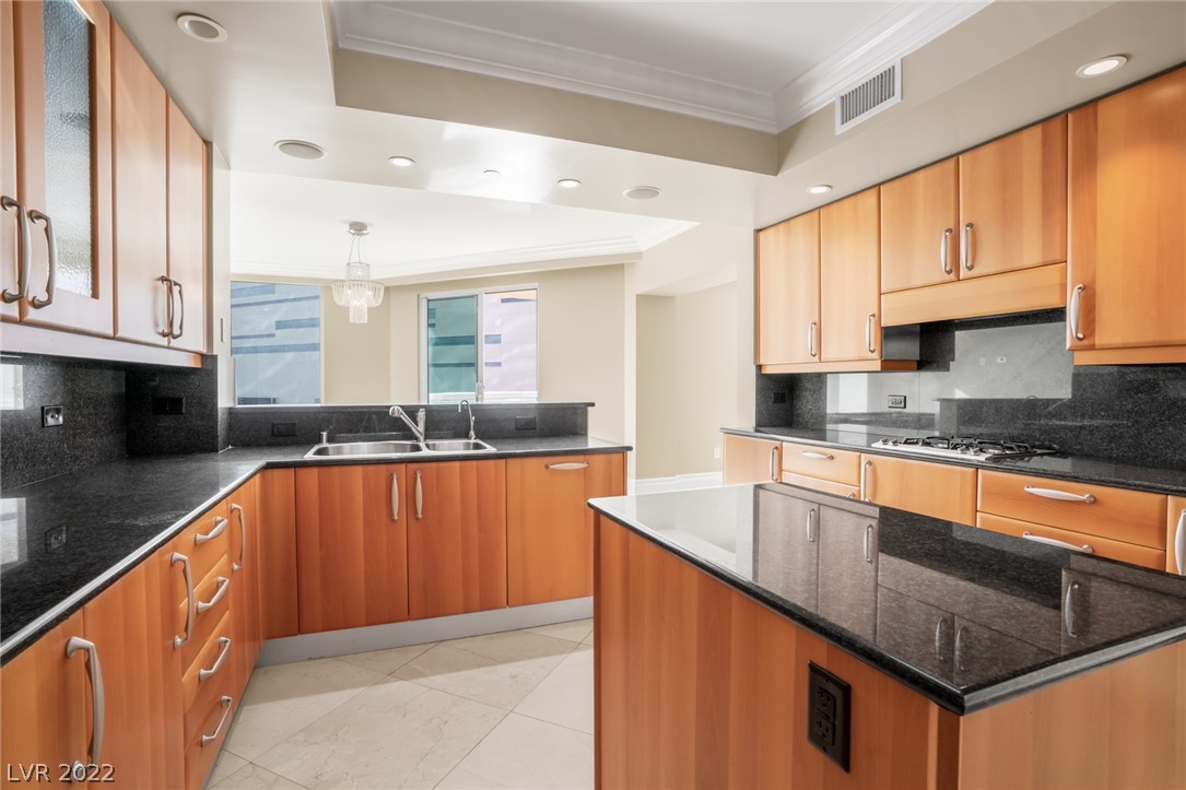 2747 Paradise Road, Unit 1101 Las Vegas, NV 89109 - Photo 16 of 26 Gallery Image 16