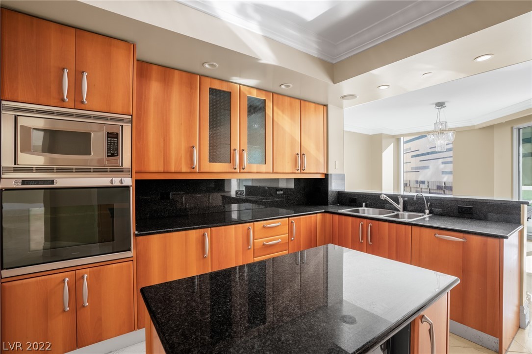 2747 Paradise Road, Unit 1101 Las Vegas, NV 89109 - Photo 17 of 26 Gallery Image 17
