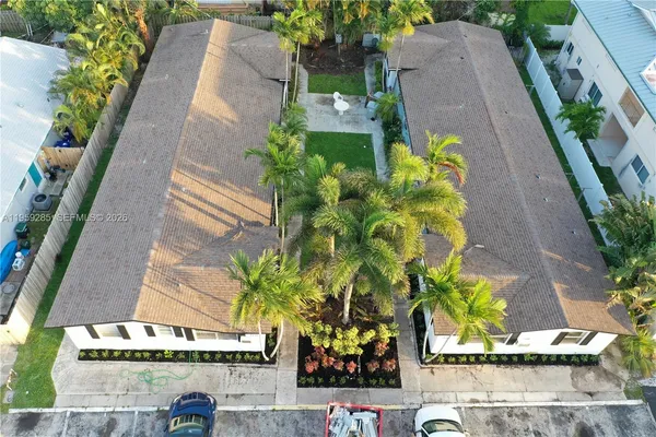 $2,300 | 3210 Canal Drive, Unit 7, Pompano Beach, FL 33062