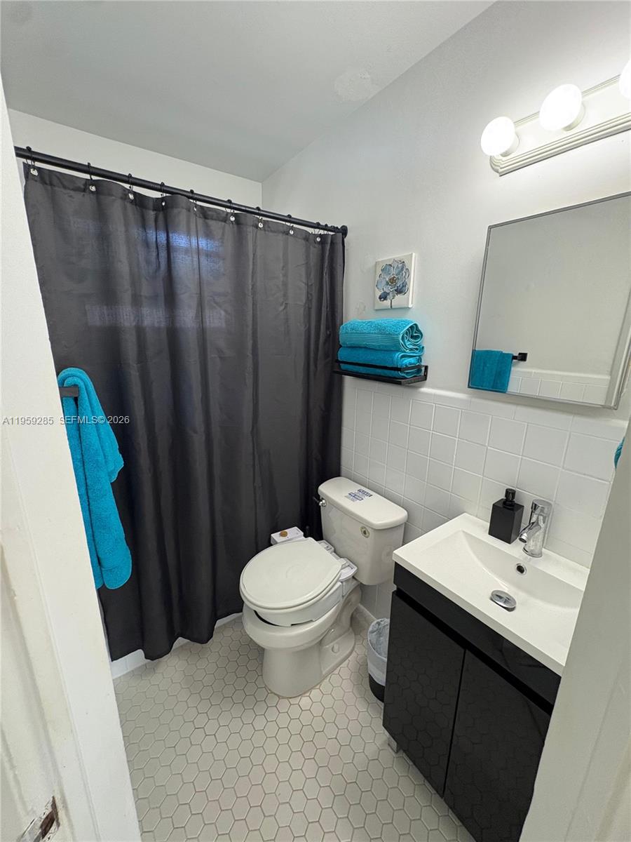 3210 Canal Drive, Unit 7 Pompano Beach, FL 33062 - Photo 8 of 13