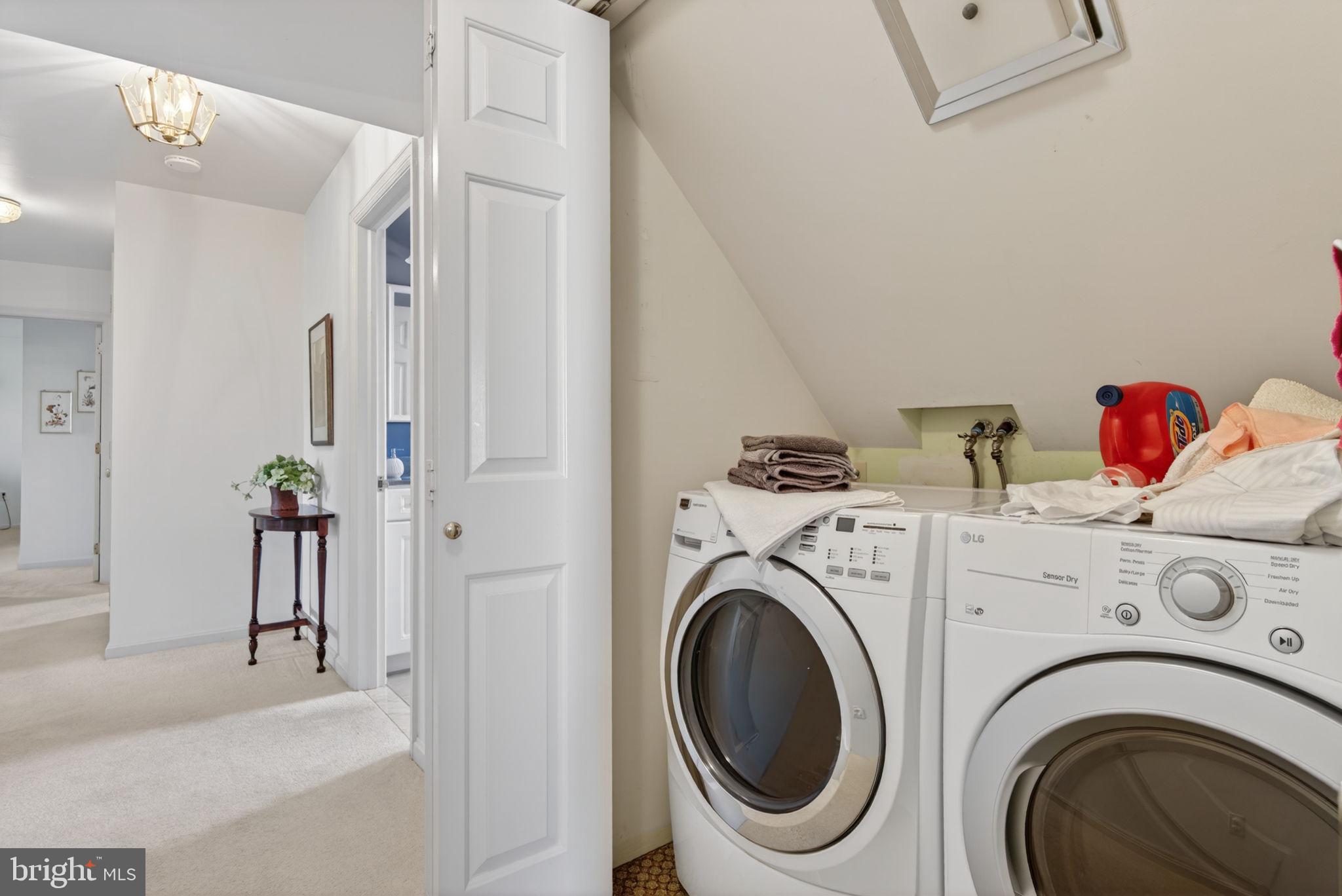 441 Trena Avenue Lancaster, PA 17601 - Photo 46 of 61 a view of livingroom with washer and dryer