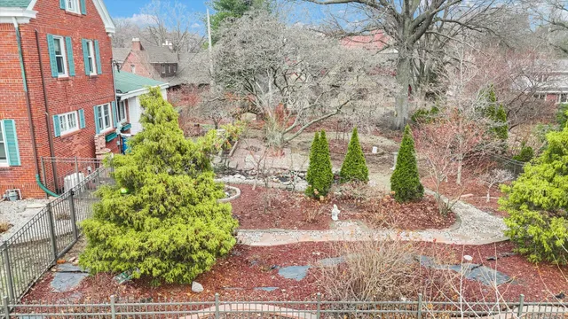 $489,900 | 812 West Delaware Avenue, Urbana, IL 61801