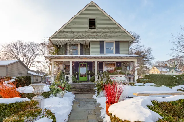 a view of a street with buildings