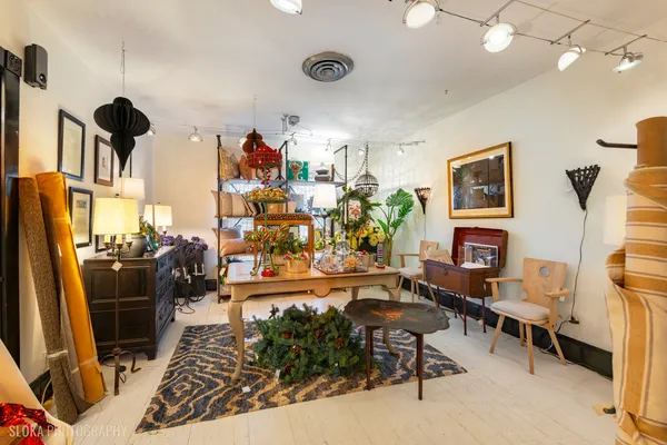 $1,100,000 | 428 West State Street, Geneva, IL 60134