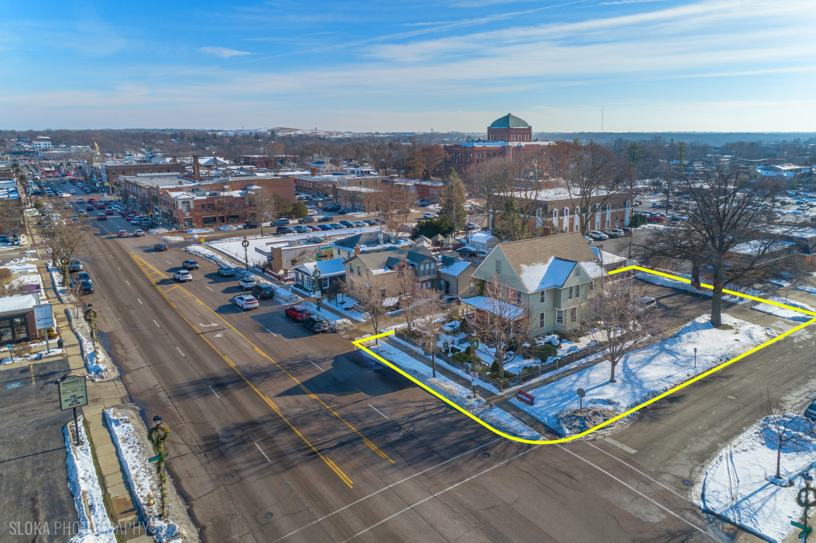 428 West State Street Geneva, IL 60134 - Photo 6 of 61 a view of a city