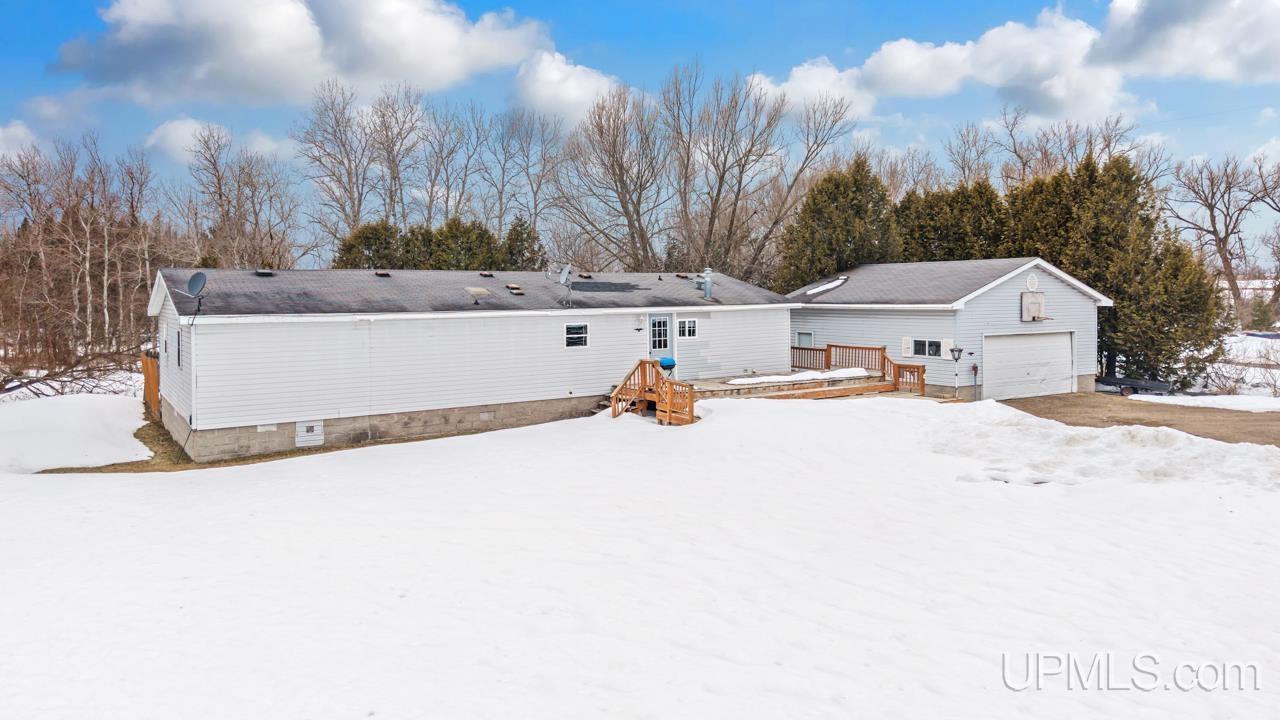 W4593 Number 34 Road Nadeau, MI 49863 - Photo 4 of 29