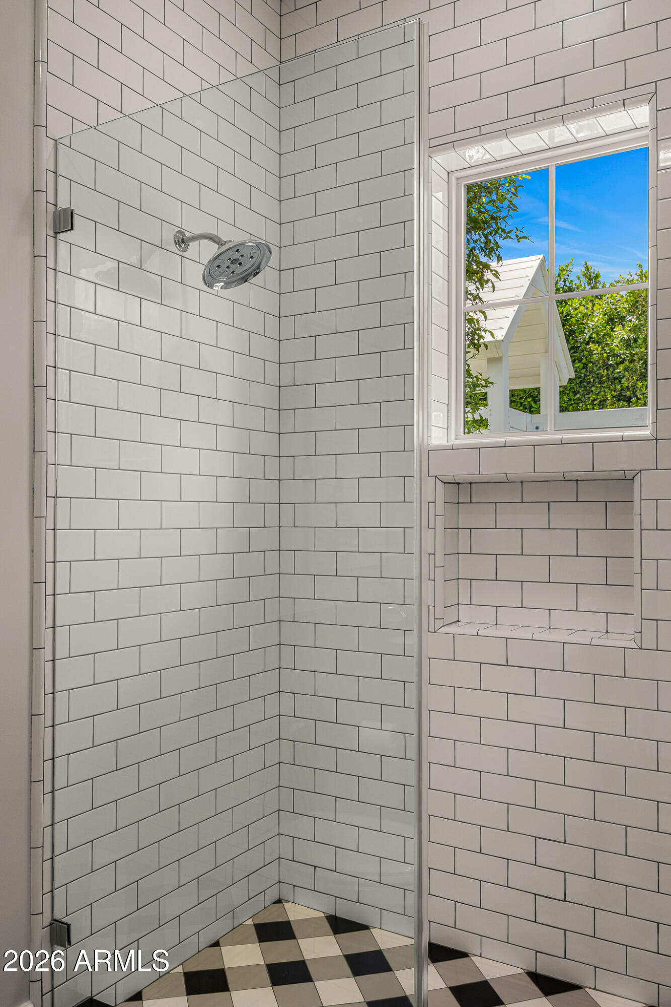 4204 North 57th Way Phoenix, AZ 85018 - Photo 27 of 34 a bathroom with a window