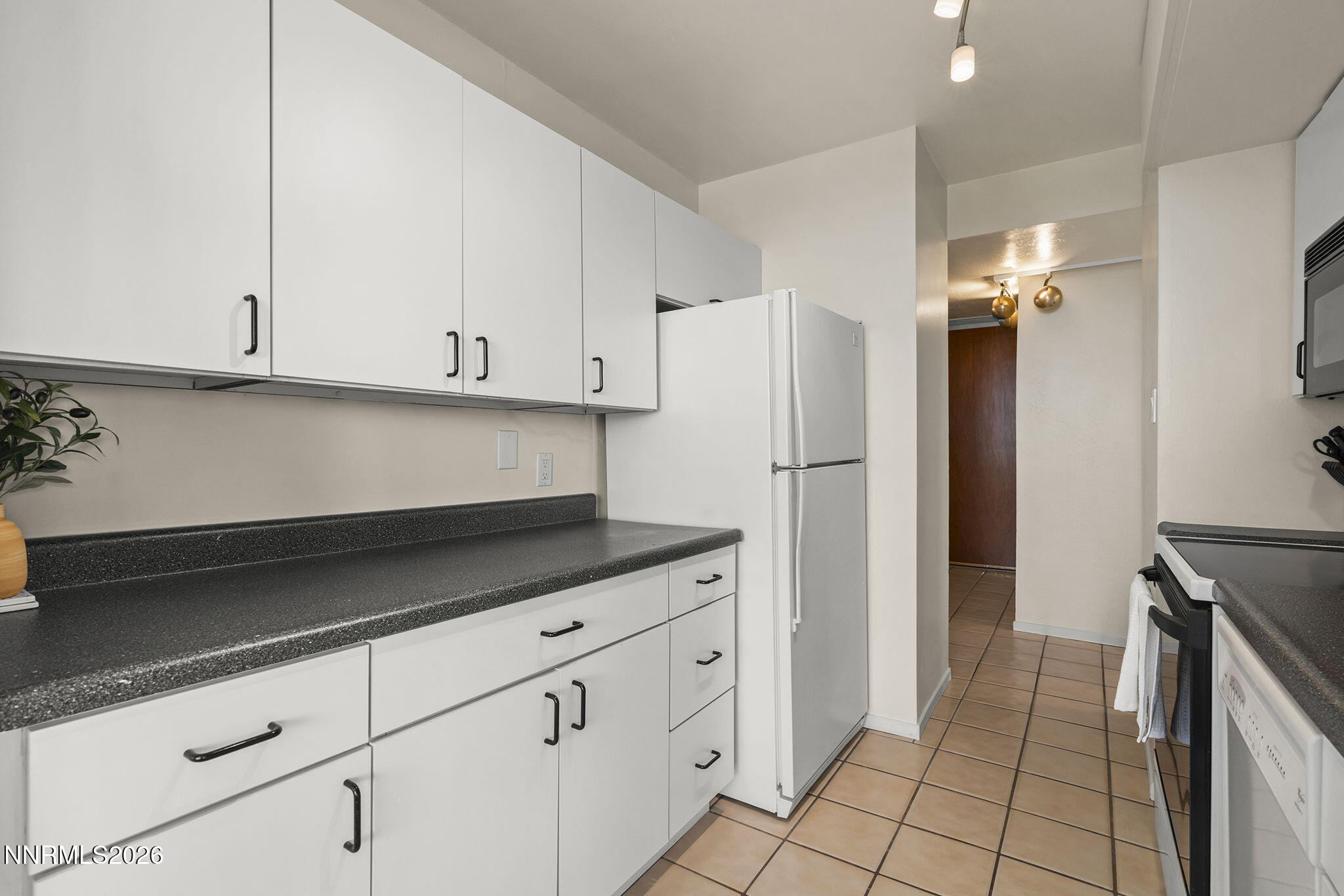 100 North Arlington Avenue, Unit 10E Reno, NV 89501 - Photo 12 of 38 19-web-or-mls-_DSC6460