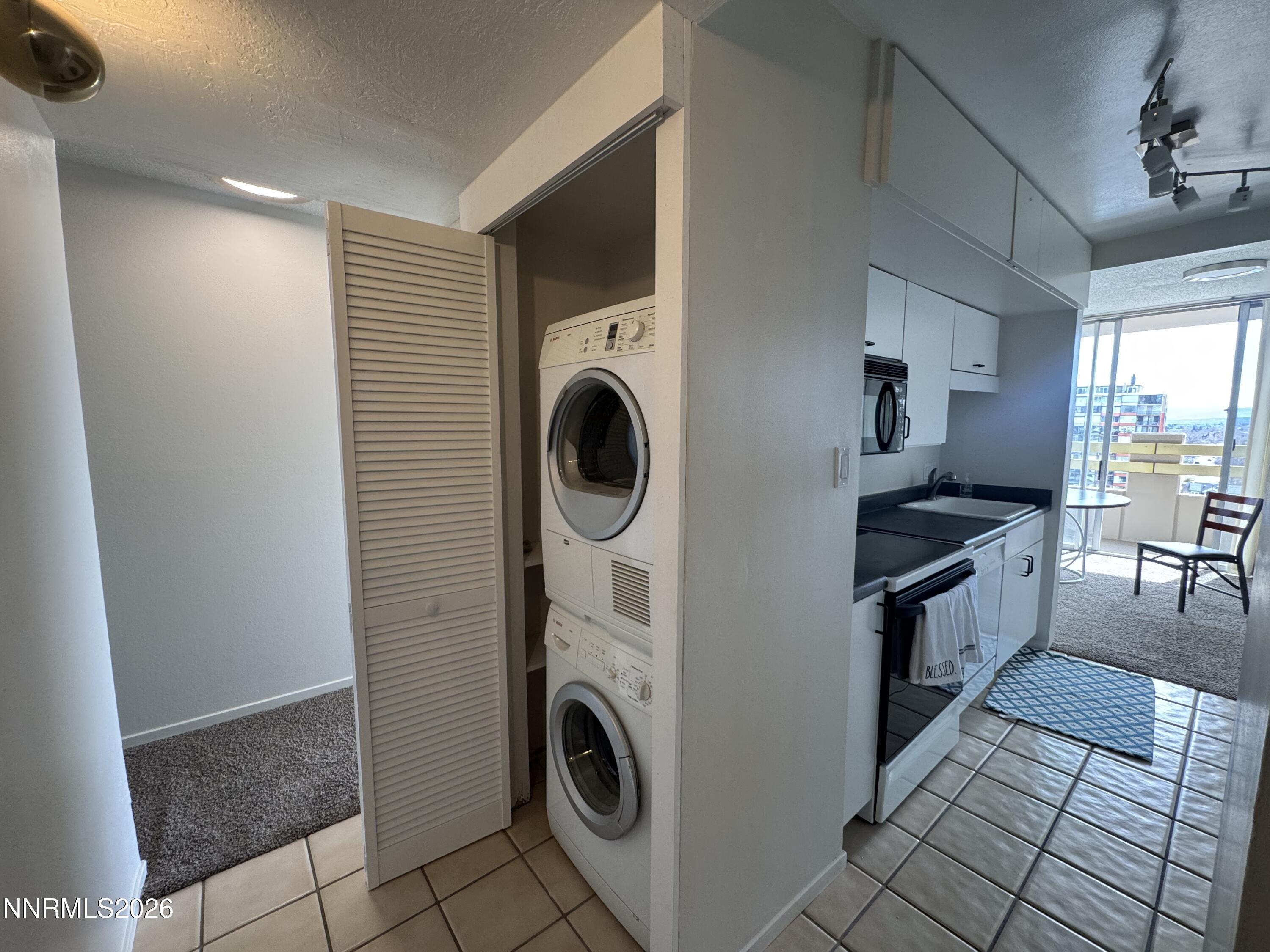 100 North Arlington Avenue, Unit 10E Reno, NV 89501 - Photo 7 of 38 IMG_8159