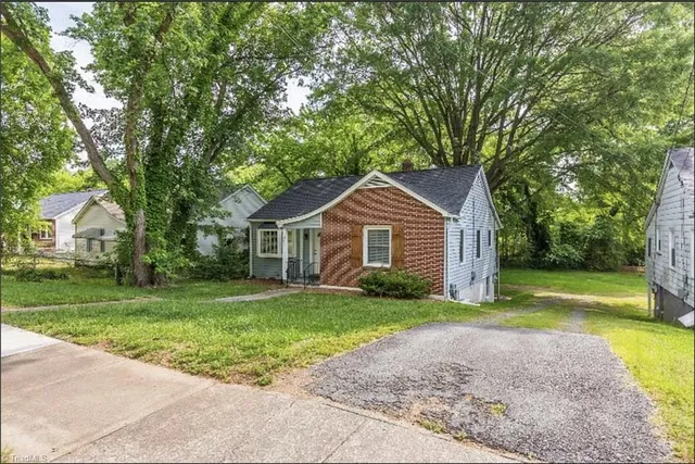 $1,995 | 317 Crafton Street, Winston-Salem, NC 27103