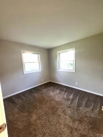 $289,000 | 120 South Chestnut Drive, Streamwood, IL 60107