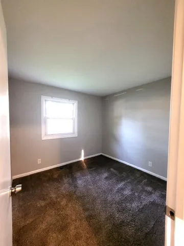 $289,000 | 120 South Chestnut Drive, Streamwood, IL 60107