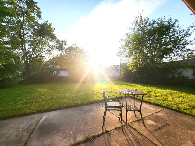 $289,000 | 120 South Chestnut Drive, Streamwood, IL 60107