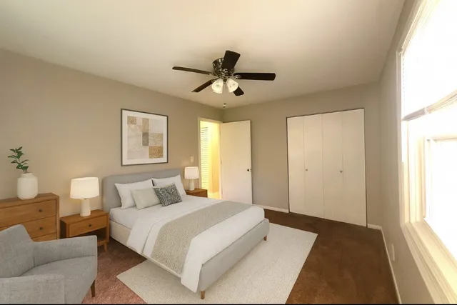 $289,000 | 120 South Chestnut Drive, Streamwood, IL 60107