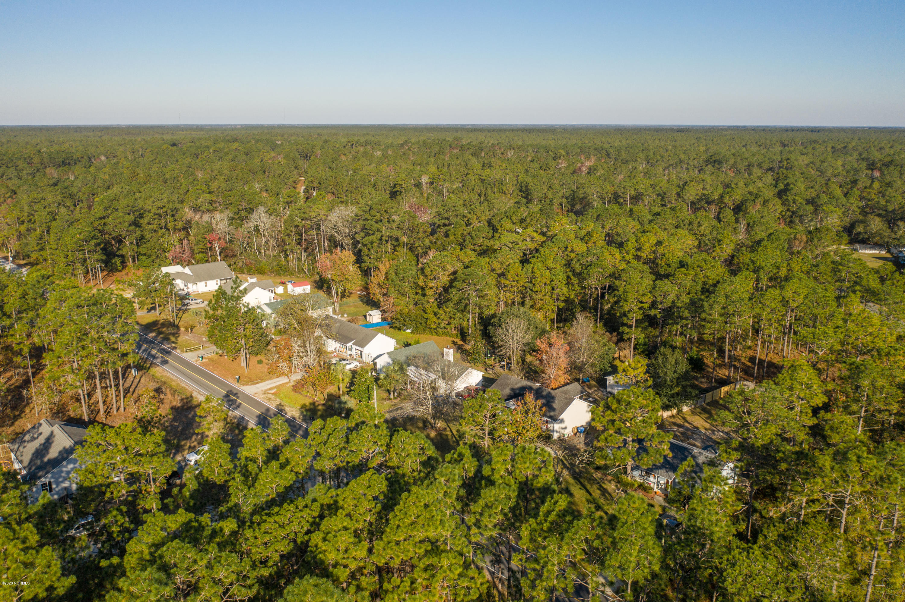 240 Crystal Road Southport, NC 28461 - Photo 29 of 33 240 Crystal Rd-18