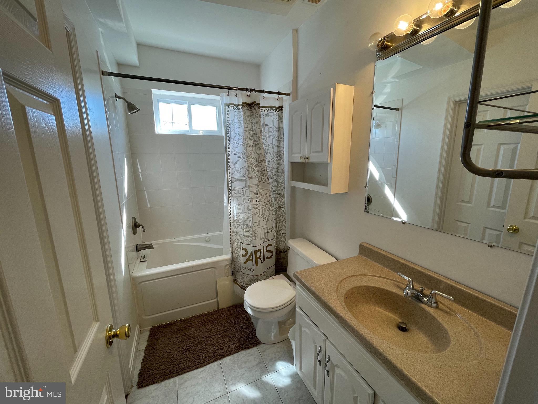 514 Columbia Road Northwest Washington, DC 20001 - Photo 4 of 34