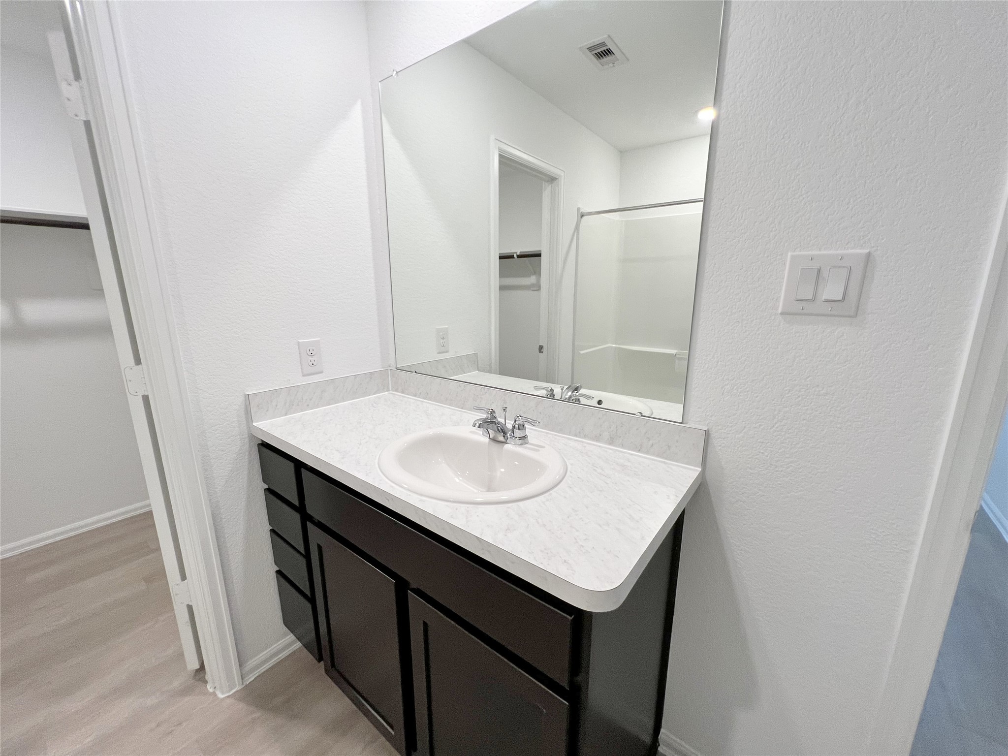 14510 Woodcott Warren Way Rosharon, TX 77583 - Photo 15 of 23