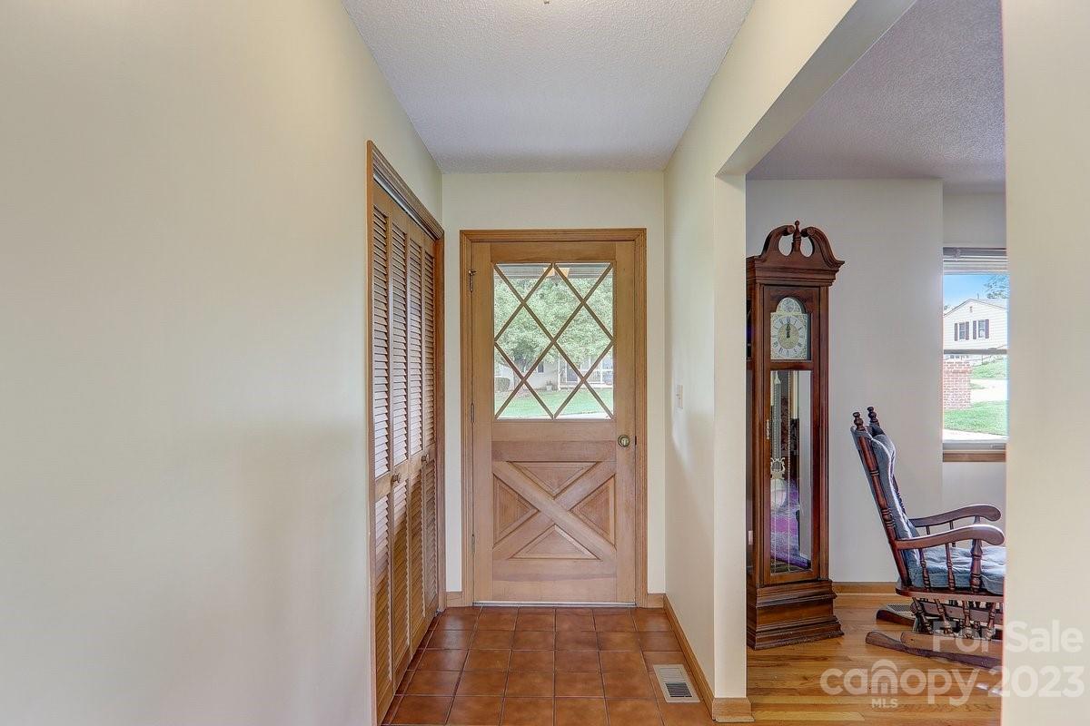 110 Oak Hill Road Candler, NC 28715 - Photo 20 of 37