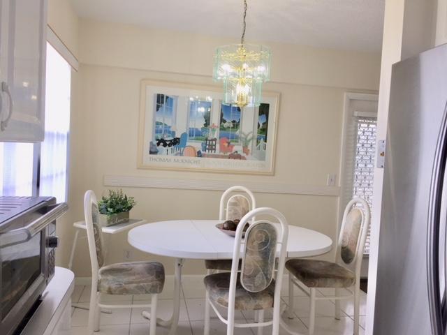 462 Mansfield M, Unit K Boca Raton, FL 33434 - Photo 14 of 27 IMG_5755