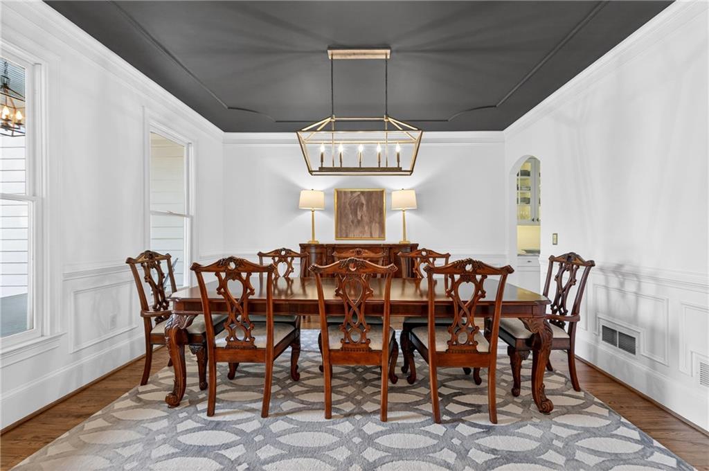 130 Providence Oaks Pointe Milton, GA 30004 - Photo 38 of 89 a view of a dining room with furniture and chandelier