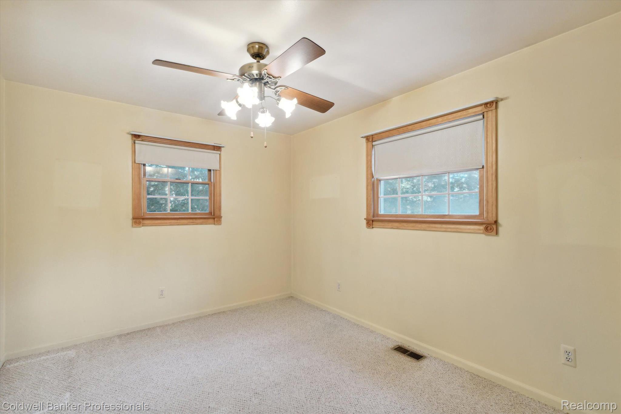3407 South Fenton Road Holly, MI 48442 - Photo 21 of 44