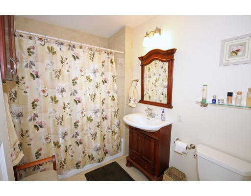 138 Middlesex Road, Unit 2 Chestnut Hill, MA 02467 - Photo 14 of 14