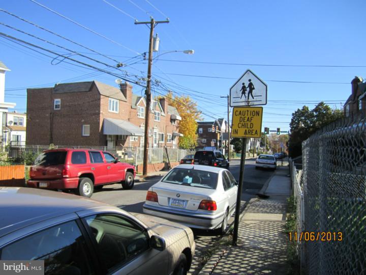 7016 Radbourne Road Upper Darby, PA 19082 - Photo 2 of 8