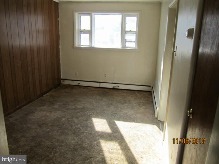 7016 Radbourne Road Upper Darby, PA 19082 - Photo 4 of 8