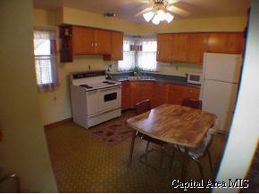 3029 East Linden Avenue Springfield, IL 62702 - Photo 6 of 9