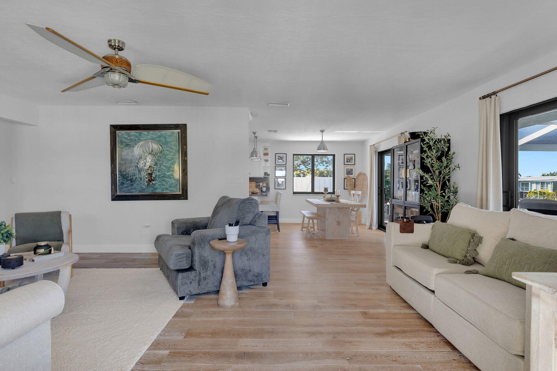 782 Bostwick Drive Key Largo, FL 33037 - Photo 15 of 63 Living Area