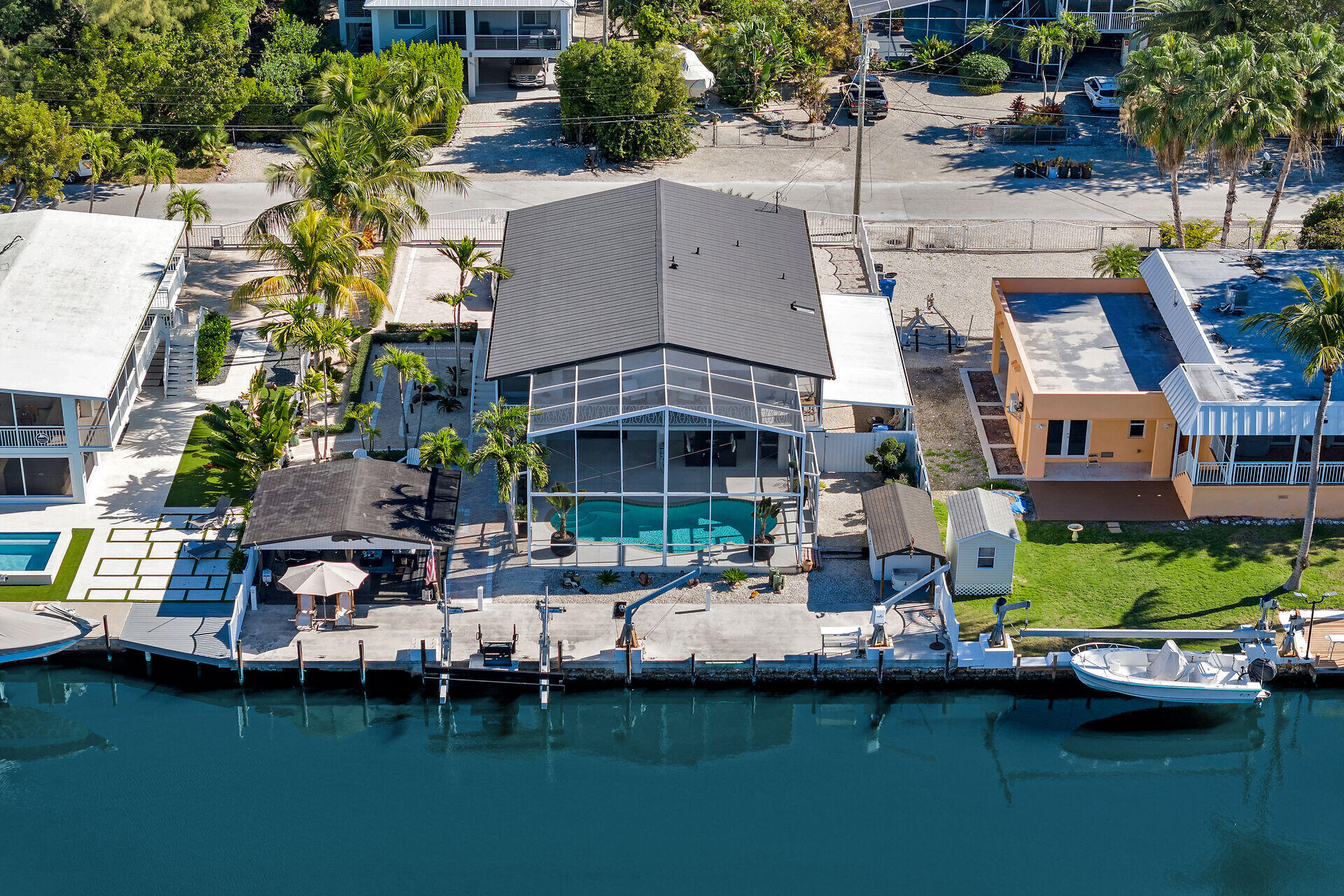782 Bostwick Drive Key Largo, FL 33037 - Photo 3 of 63 Wide canal