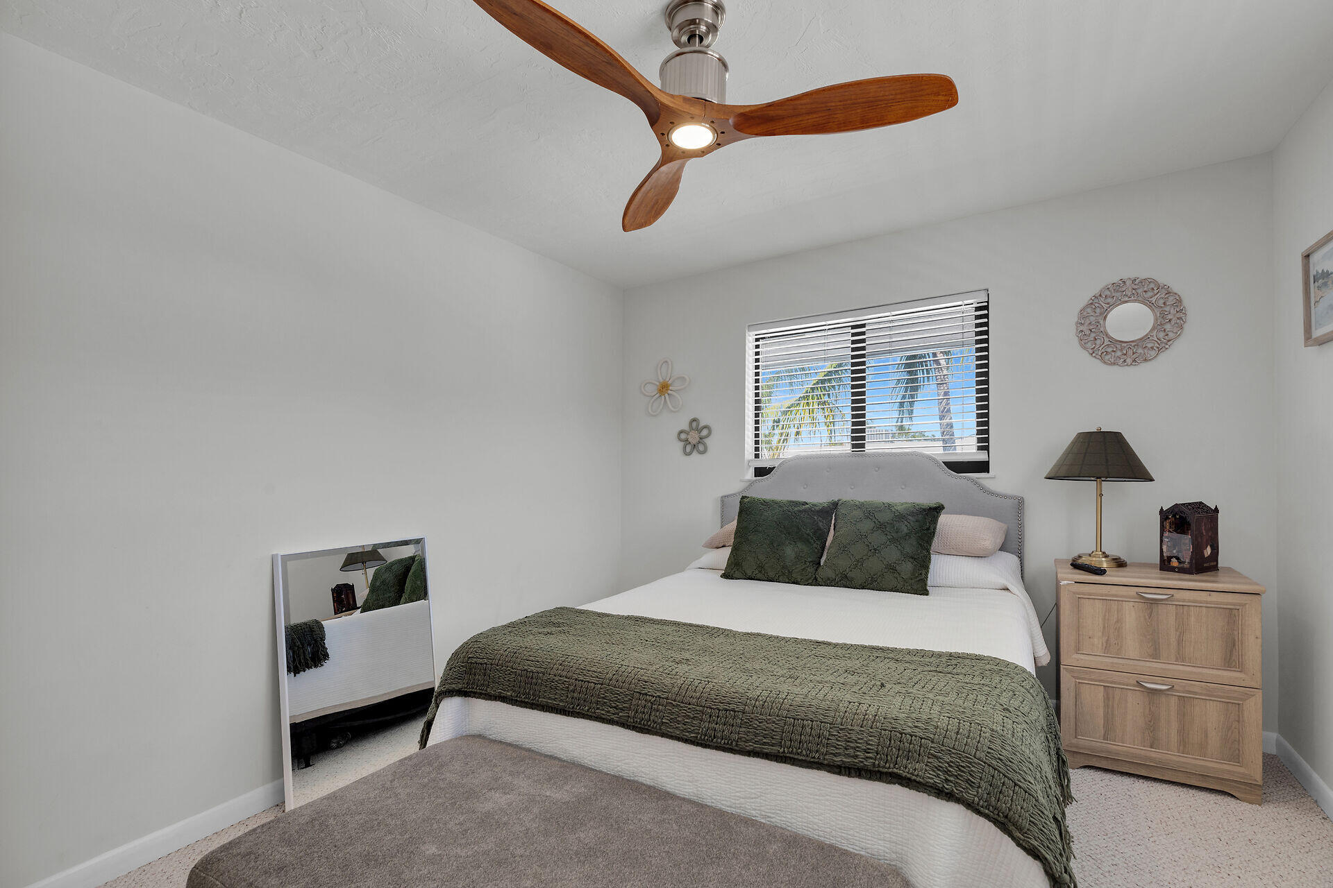 782 Bostwick Drive Key Largo, FL 33037 - Photo 36 of 63 a bedroom with a bed and a cabinets